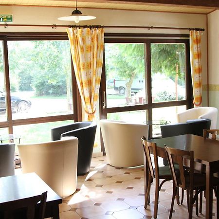 Logis Auberge De La Plaine La Rothiere Bagian luar foto