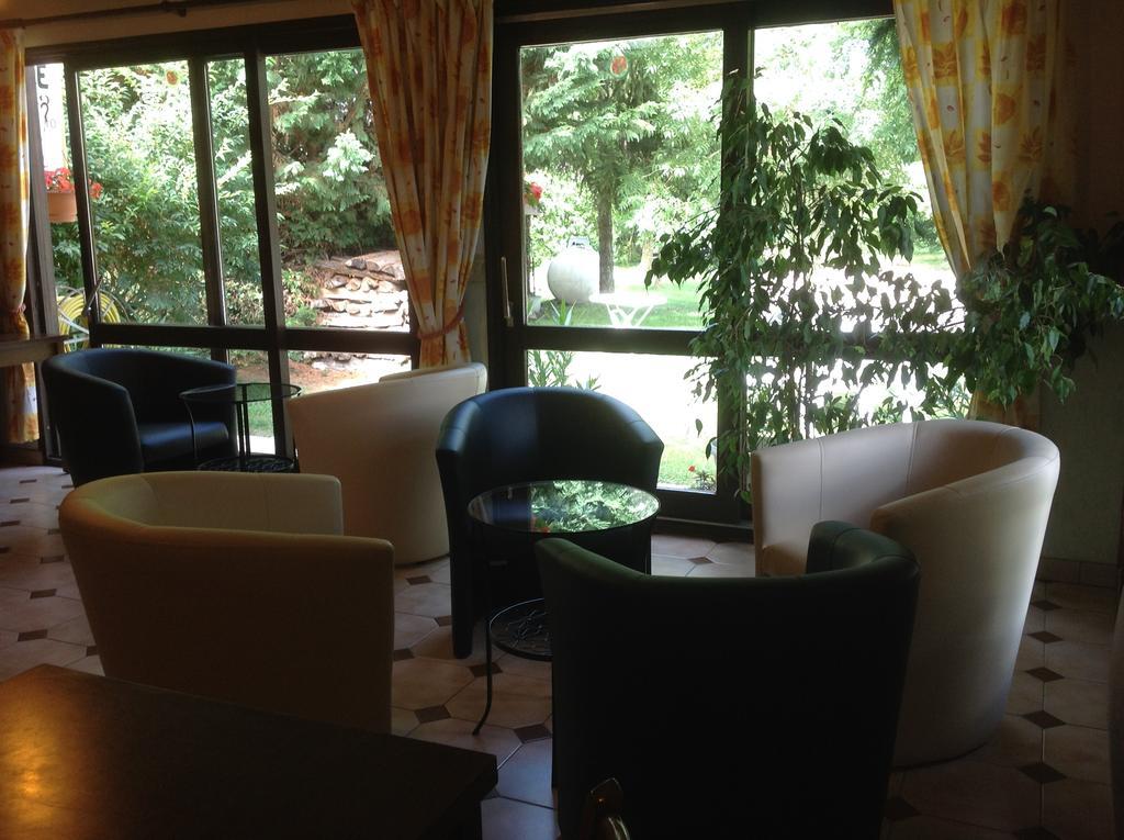 Logis Auberge De La Plaine La Rothiere Bagian luar foto