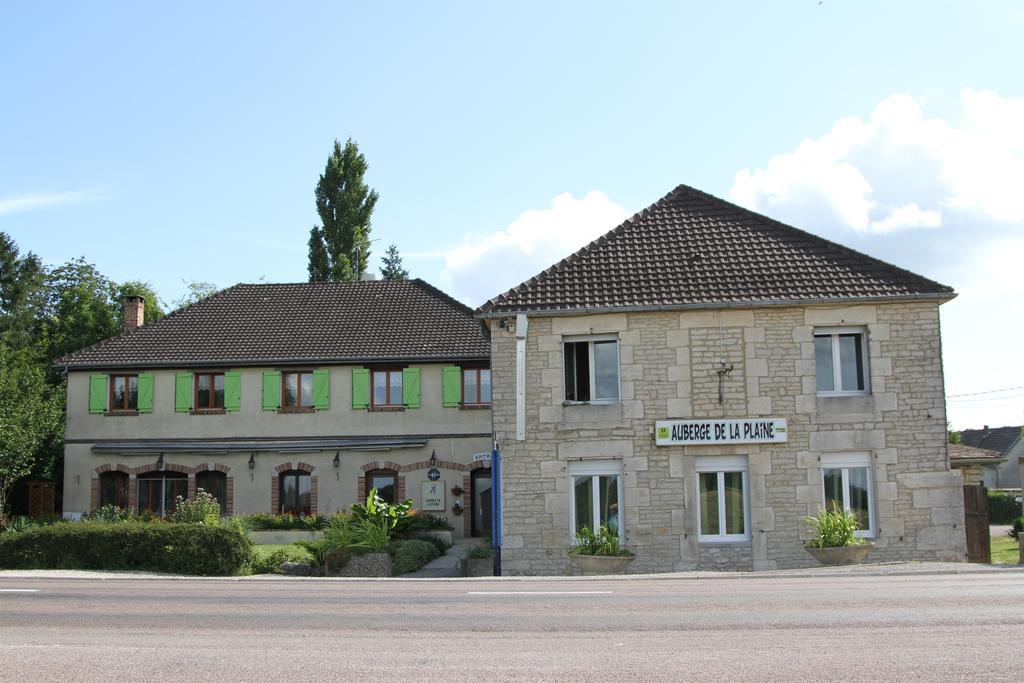 Logis Auberge De La Plaine La Rothiere Bagian luar foto