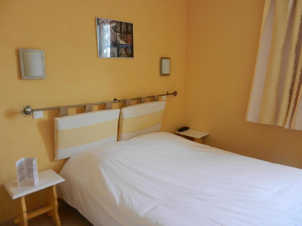 Logis Auberge De La Plaine La Rothiere Ruang foto
