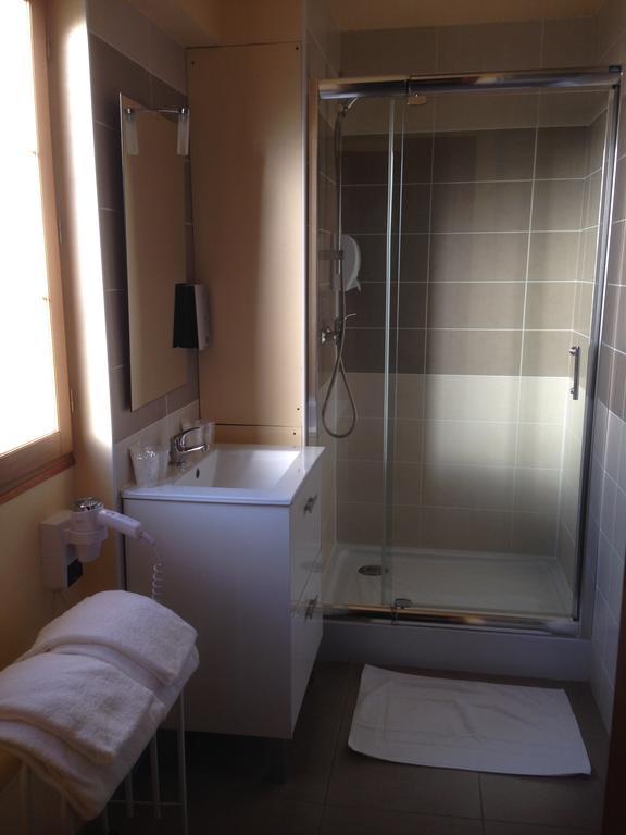 Logis Auberge De La Plaine La Rothiere Bagian luar foto