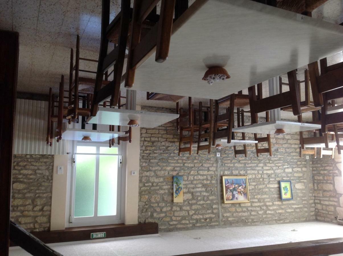 Logis Auberge De La Plaine La Rothiere Bagian luar foto
